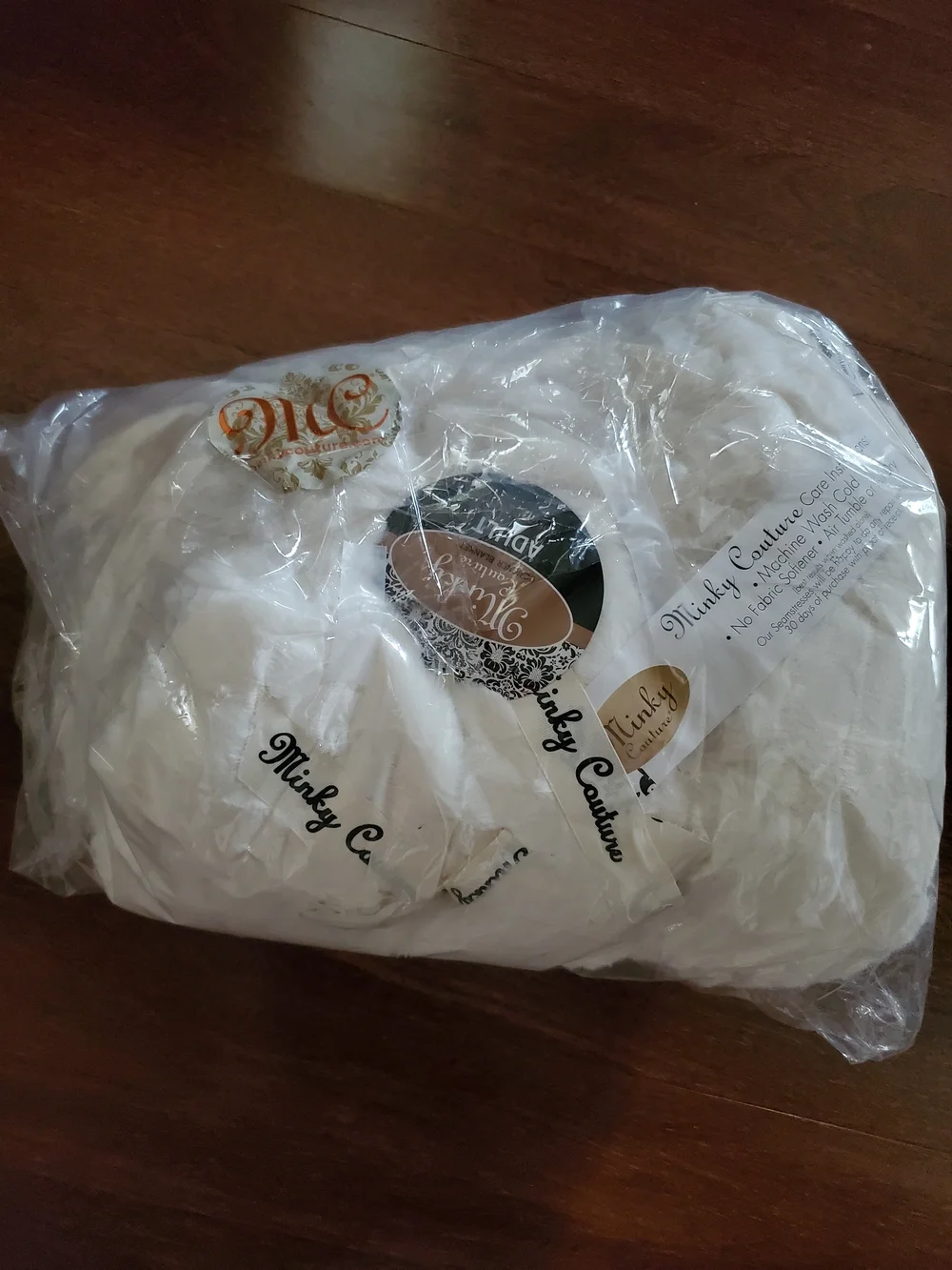 Minky Couture Hugs Cream Plush  Blanket -Adult - Picture 5 of 5